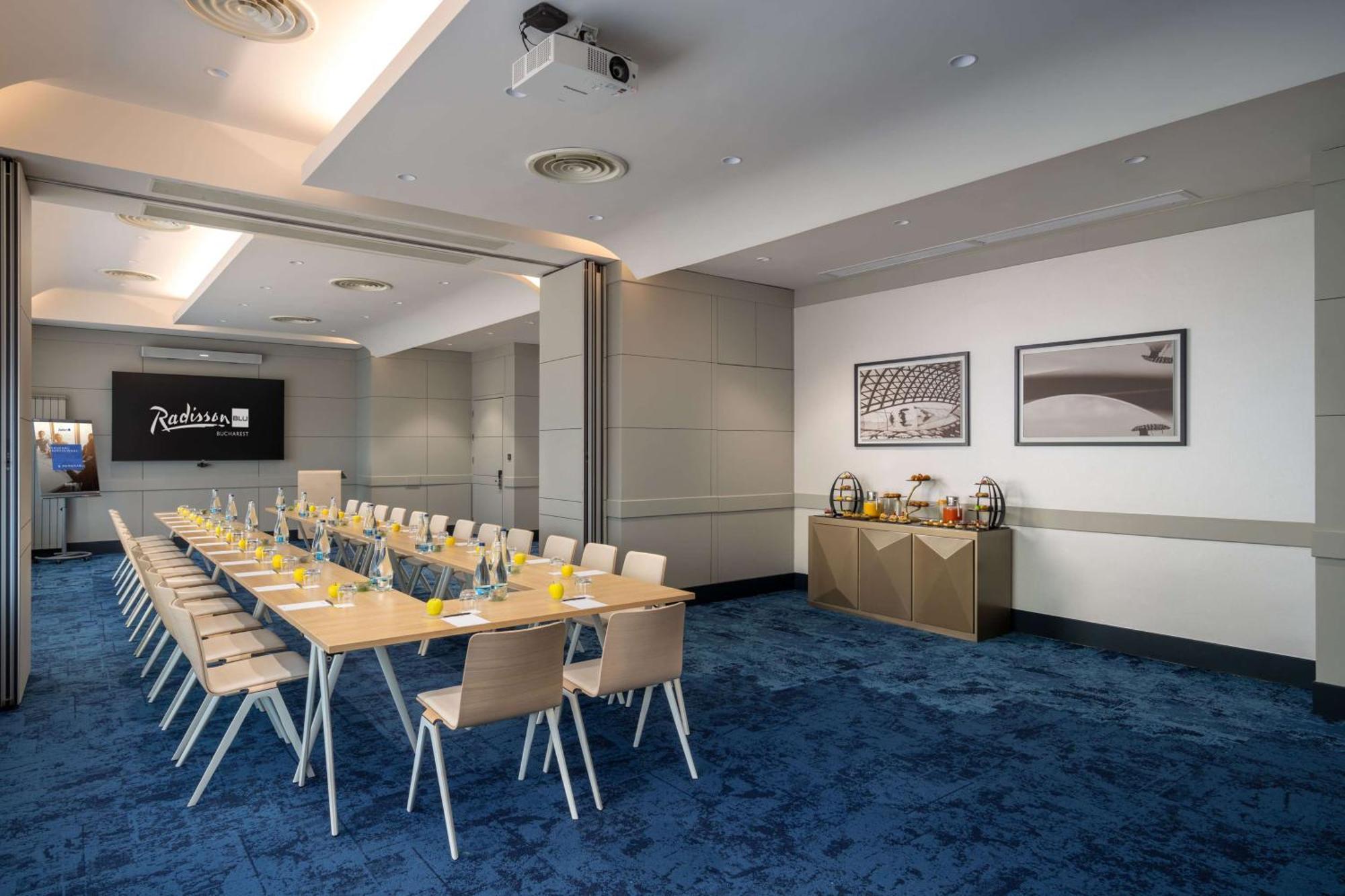 Radisson Blu Hotel Bucureşti Exterior foto Meeting room