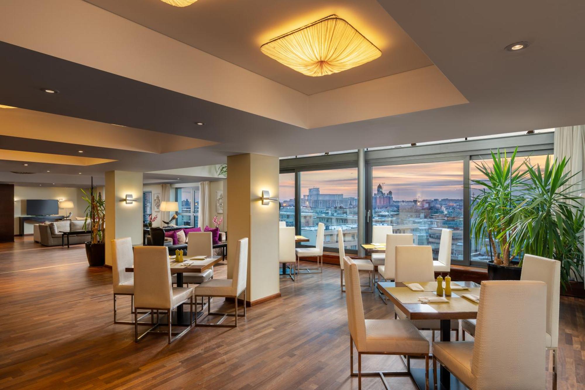 Radisson Blu Hotel Bucureşti Exterior foto The Club at Newark Airport